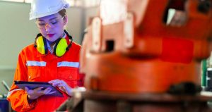 La mujer en la minería: el cambio cultural que está transformando el trabajo en terreno