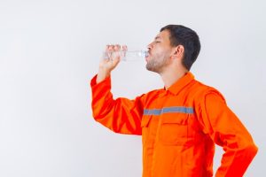 ¿Para qué sirven los puntos de hidratación en una empresa? Más allá de tener agua disponible