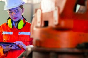 La mujer en la minería: el cambio cultural que está transformando el trabajo en terreno